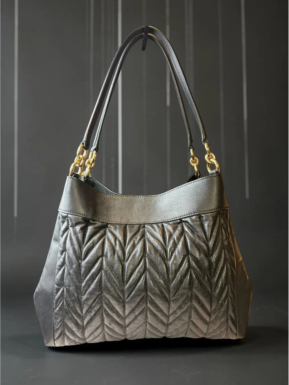 Coach exterior lexy